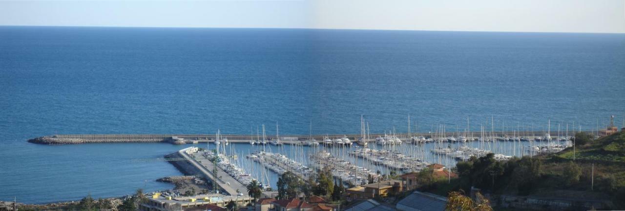 Villa Del Mare Ligure Elvezia Santo Stefano al Mare Dış mekan fotoğraf